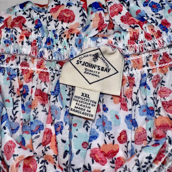 NWT St. John's Bay XXL Red White Blue FLORAL Off-the-Shoulder Top WOMENS XXL 2X - Picture 5 of 7